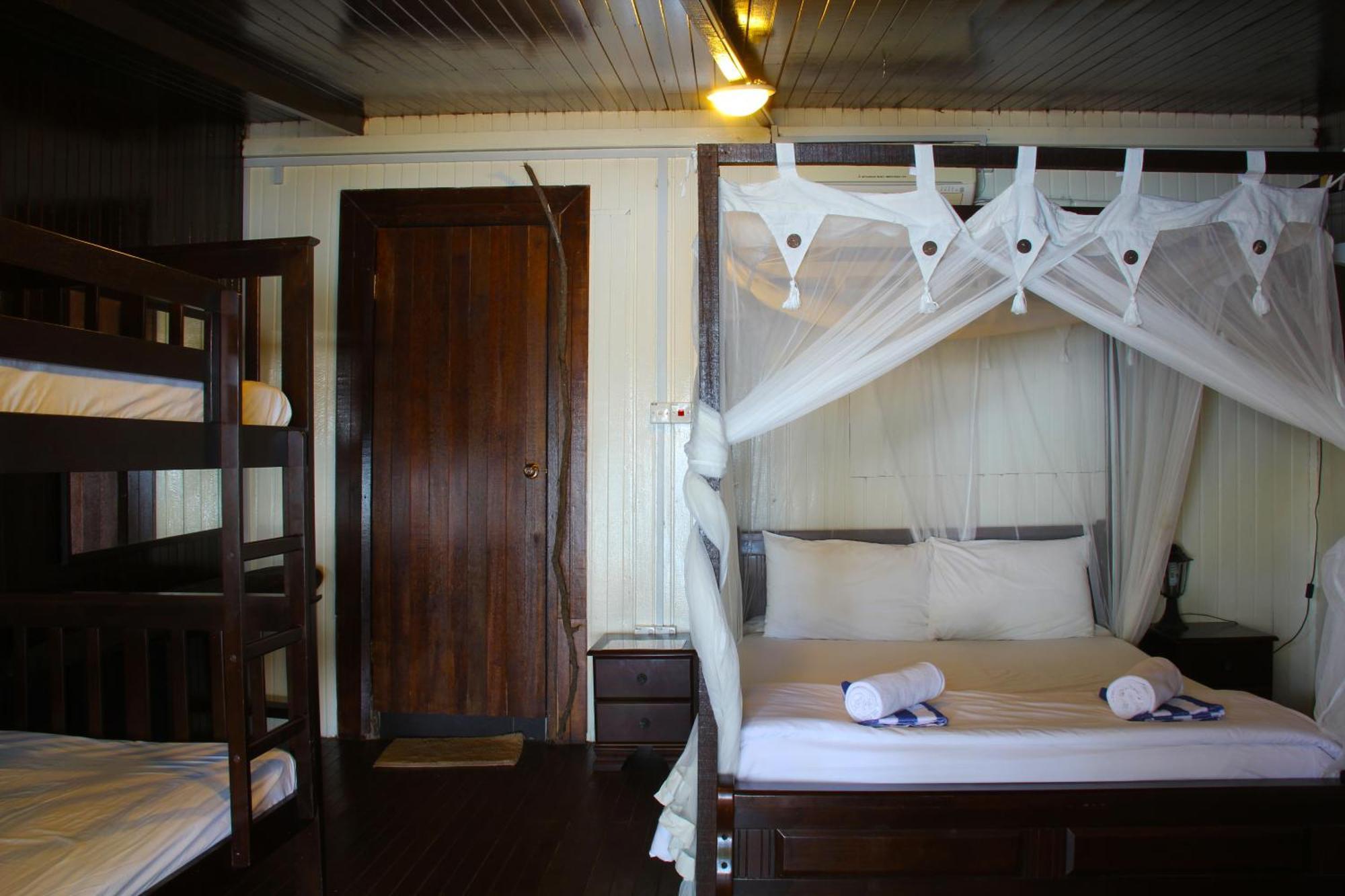 Melina Beach Resort Kampung Genting Quarto foto